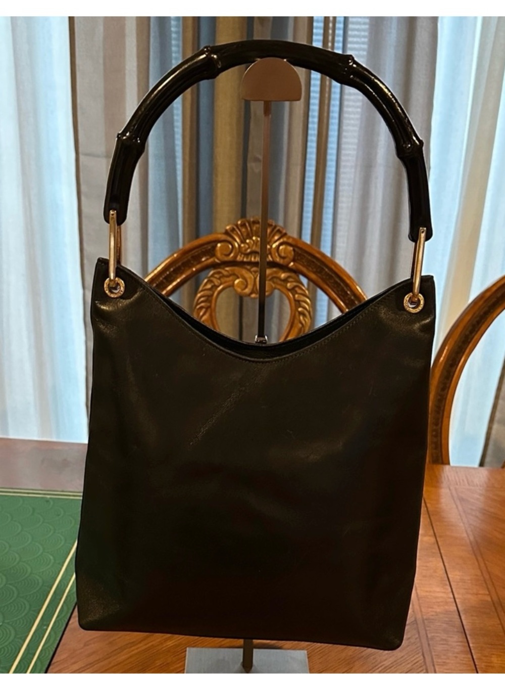 Gucci Black Leather Shoulder Bag with Zebra-Print Scarf - Picture 2 of 11